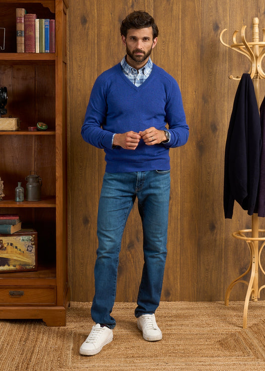 Kilsyth Men's Lambswool Jumper in Persian